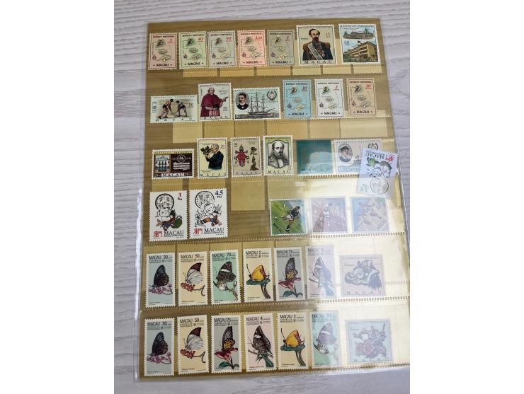 mostly in complete sests, including some blocks of 4. Large quantity. Please view.